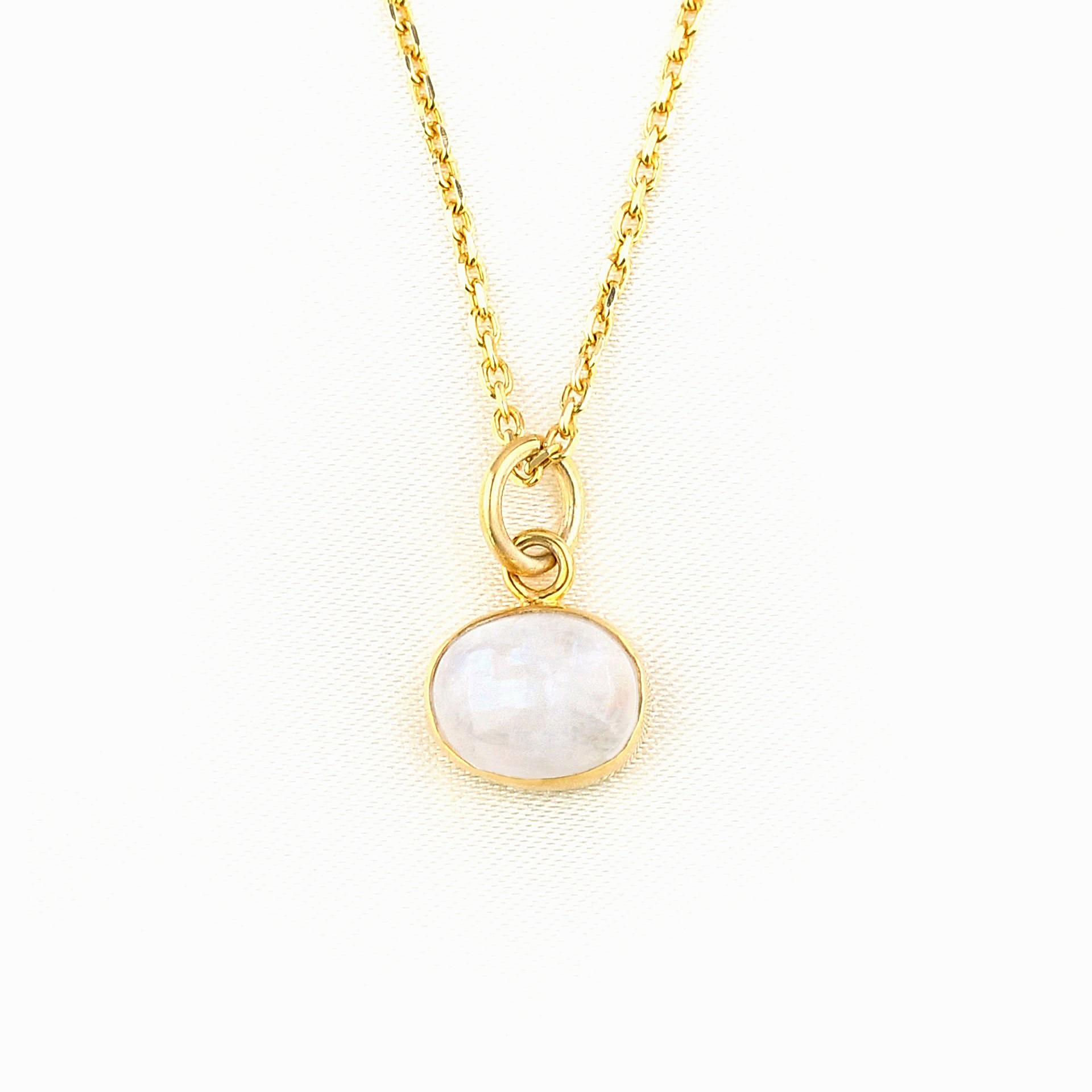 Adeline Serisi Aytaşı Doğaltaşlı Gümüş Kolye