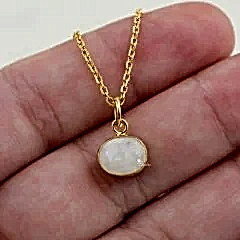 Adeline Serisi Aytaşı Doğaltaşlı Gümüş Kolye